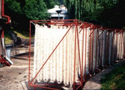 Носители биомассы активного ила 
   (запатентованная конструкция), являющиеся составной 
   частью технологии интенсификации очистки сточных вод.